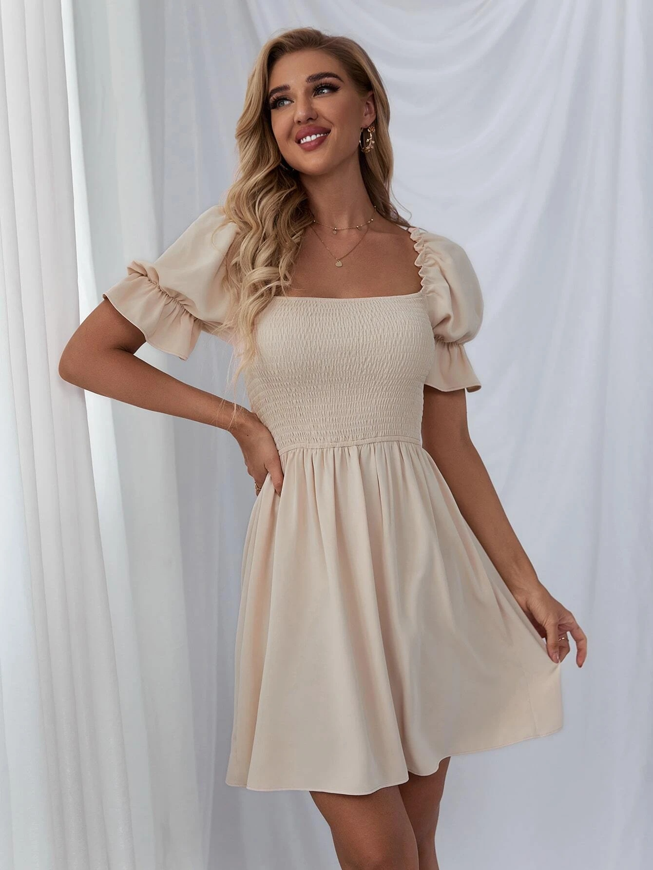 Damen A-Linien-Kleid mit eckigem Ausschnitt