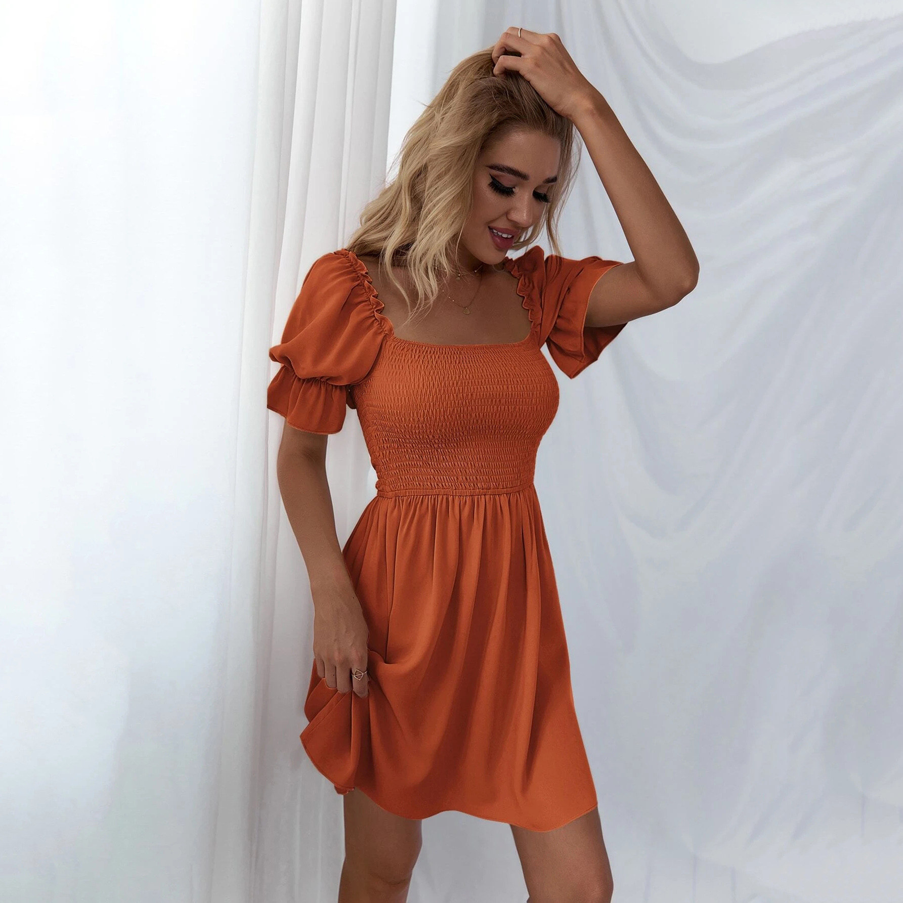 Damen A-Linien-Kleid mit eckigem Ausschnitt